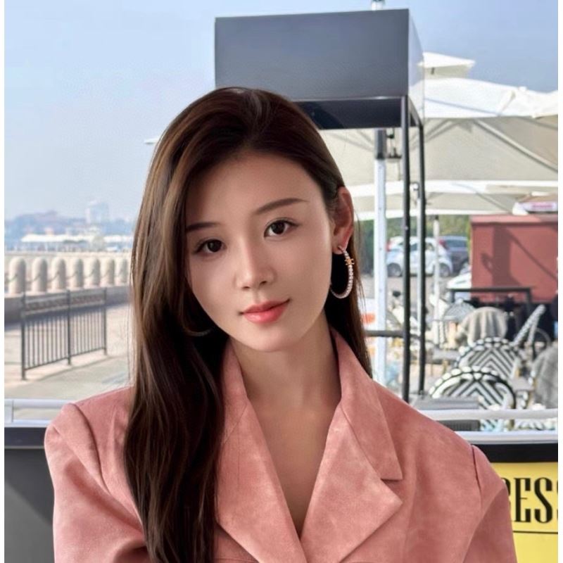 Ce**e earrings